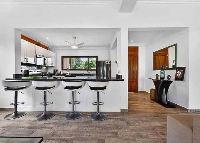 Apartment Presidential 9- Stunning Ocean View *